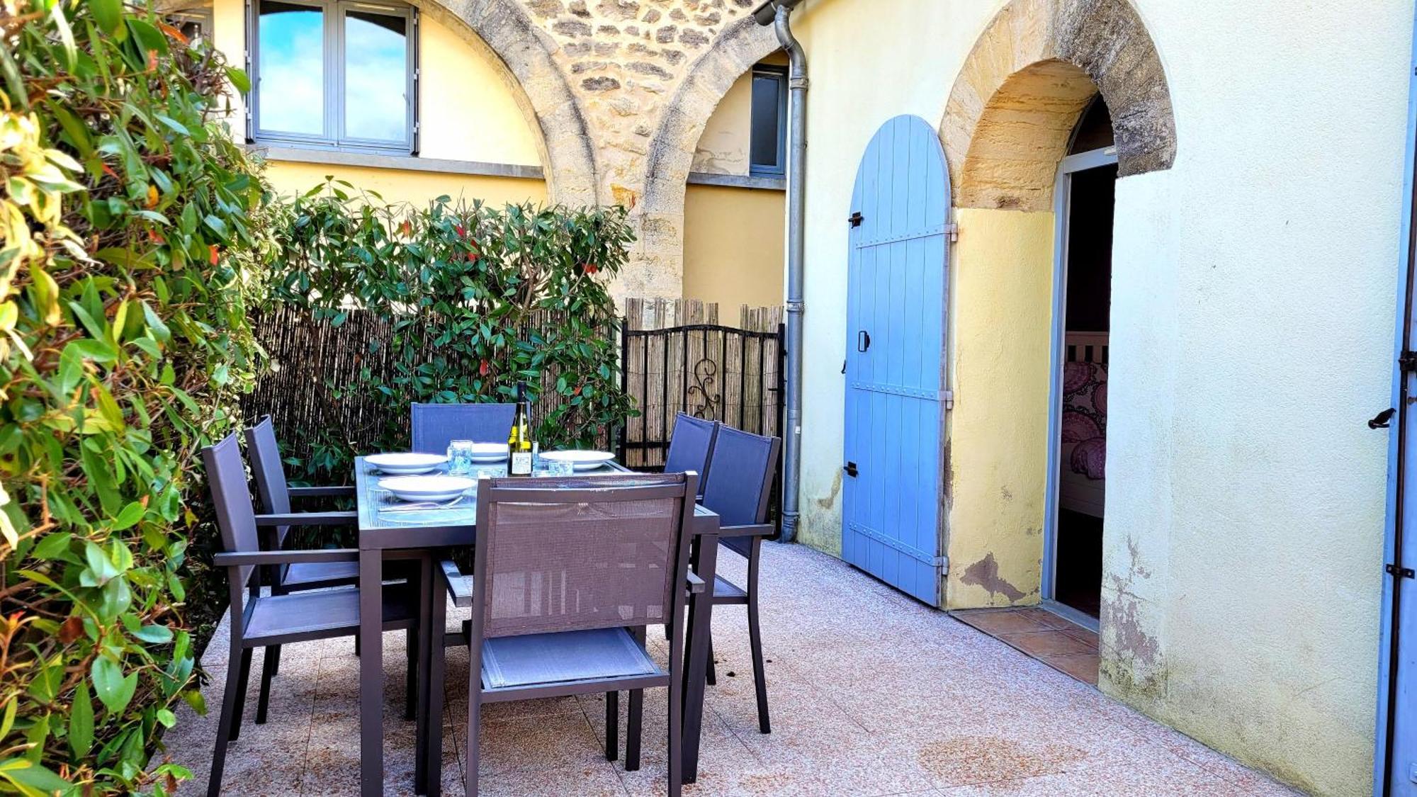 La Pascallane Uzès Extérieur photo